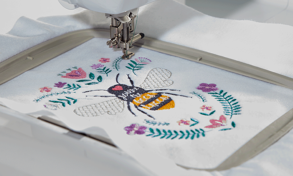 Innov-is F540E embroidery machine 3